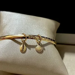 Bracelete com Conchas