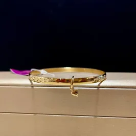Bracelete com Coração Liso