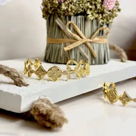 Bracelete com Detalhes em Zirconias - Trevo - Ajustável