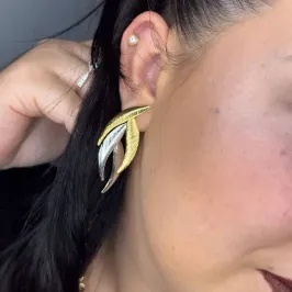 Brinco Folhas - Dois Banhos - Ouro e Prata