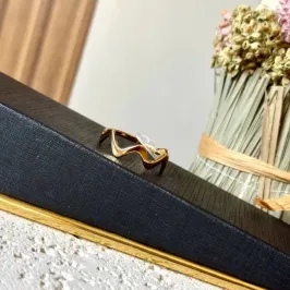 Anel Ondulado Liso - Banho Ouro 18k