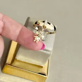 Anel com Filha - Menina - Detalhe Cravejado no Meio