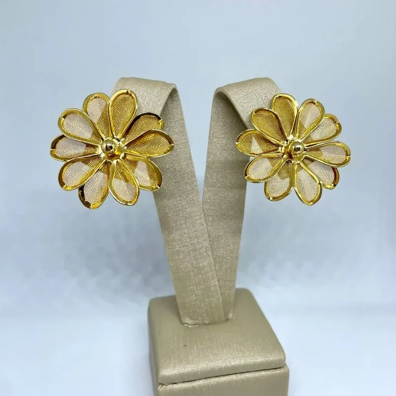 Brinco Flor com Dez Petalas