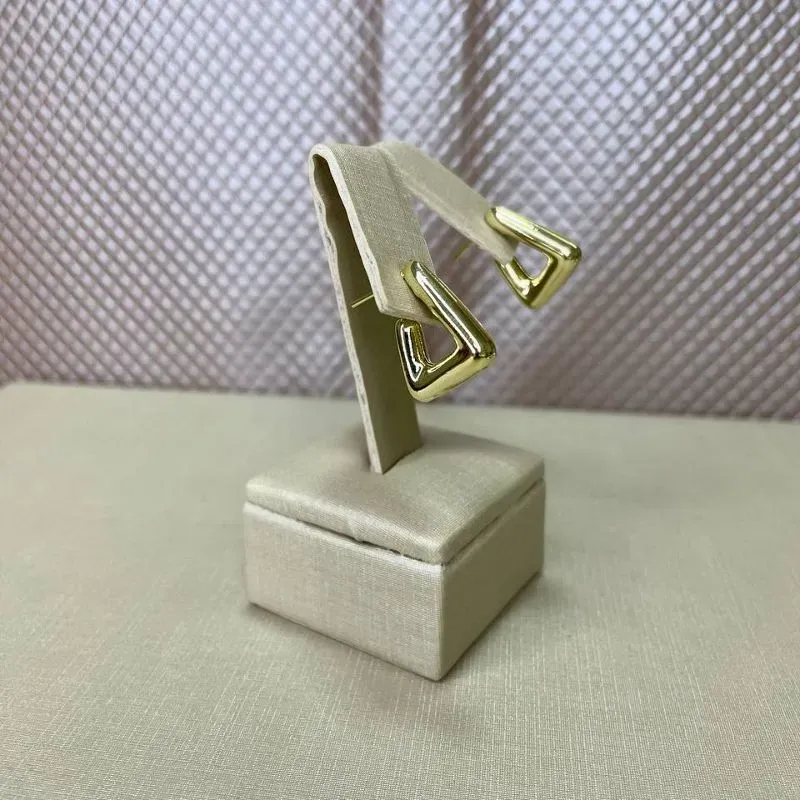 Brinco Triangulo Aberto P