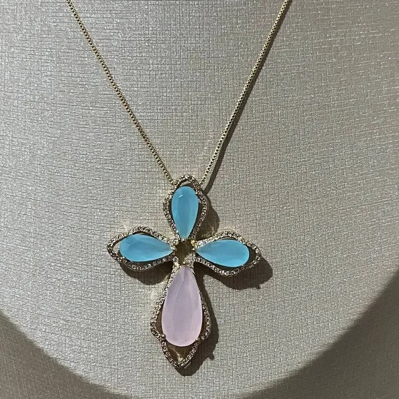 Colar com Cruz Pedra Rosa e Azul
