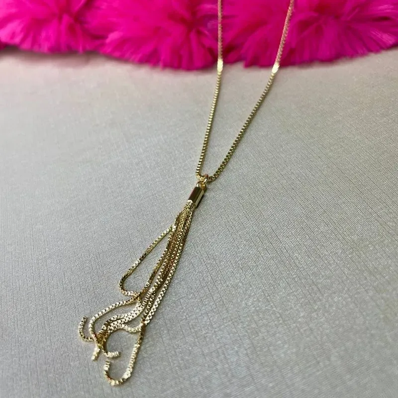 Colar Gravata com Venezianas