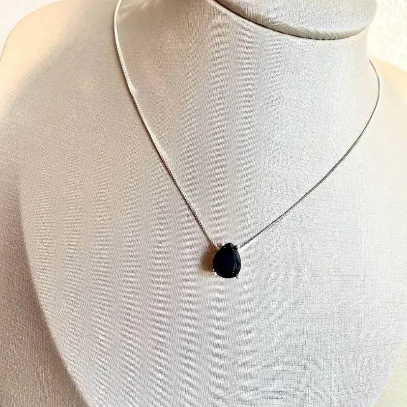 Colar Veneziana com Gota Negra Banho Prata