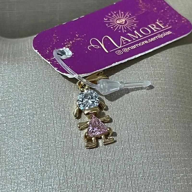 Pingente Menina Rosa