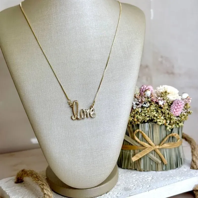 Colar Love