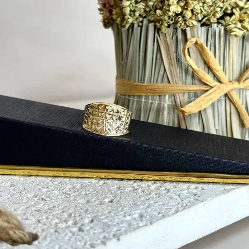 Anel Aro Largo Diamantando - Banho Ouro 18k