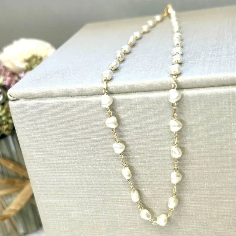 Choker  Mini Pérolas Corações Banhado a Ouro
