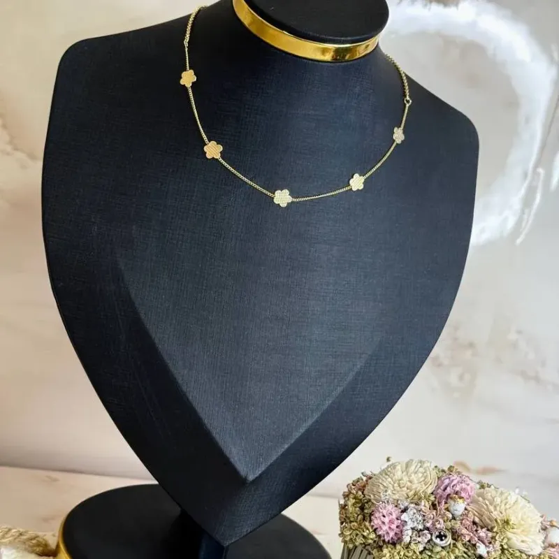 Colar Choker Flores - 37+5cm