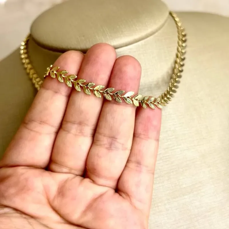 Colar Choker Folhas 36cm+5 - Banho Ouro 18k