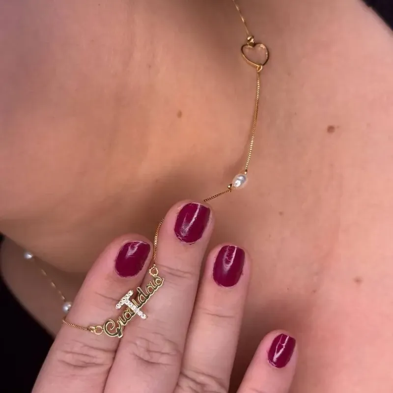 Colar Gratidão com Detalhe em Coração Vazado e Pérolas - 45cm