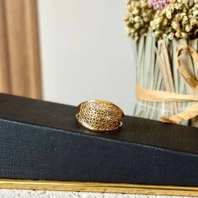 Anel Oval Trabalhado - Vazado - Banho Ouro 18k