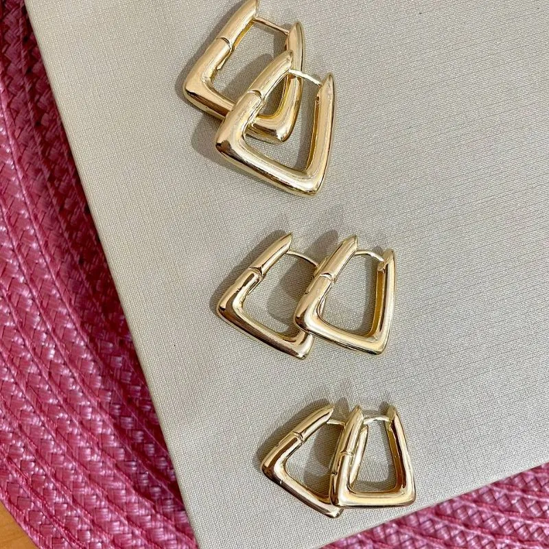 Brinco Argola Triangular P