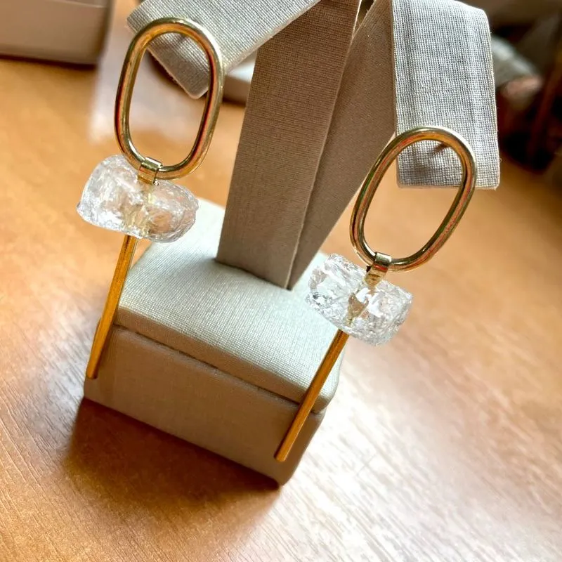 Brinco Cristal Bruto