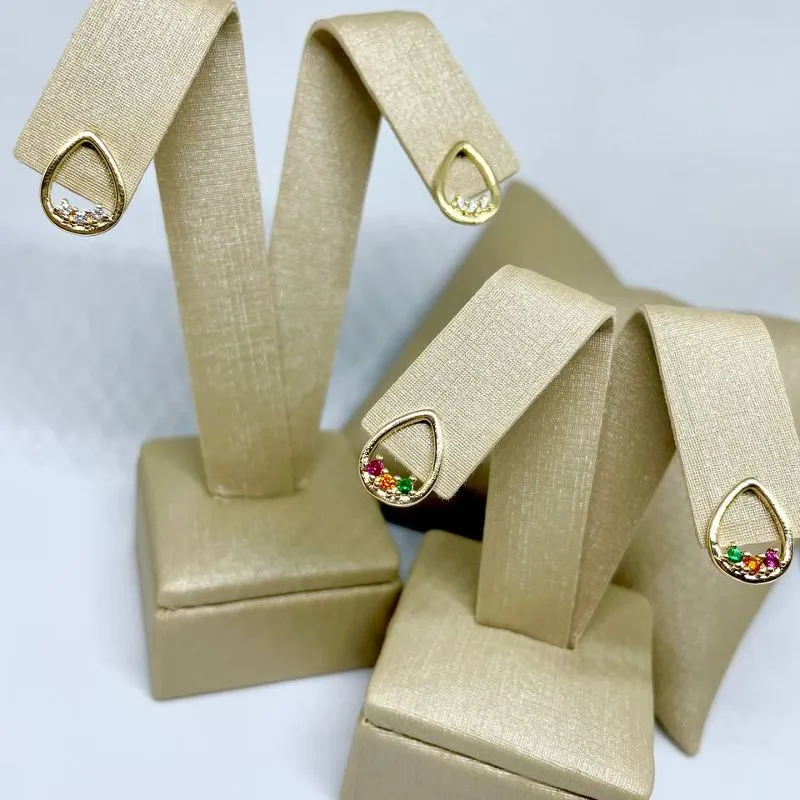 Brinco Gotinha com Zirconias em baixo