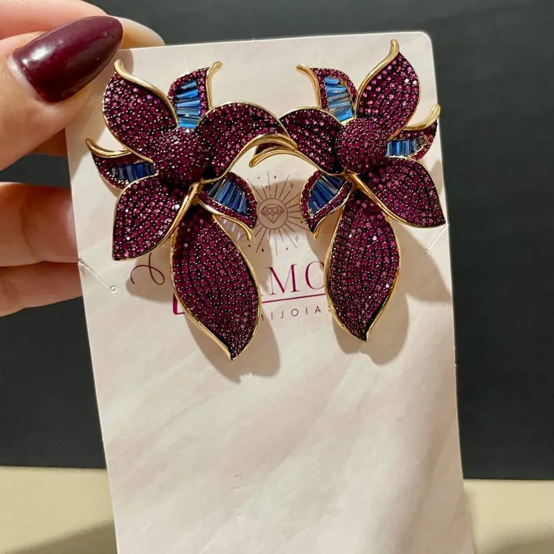 Brinco Luxo Flor Fucsia Azul
