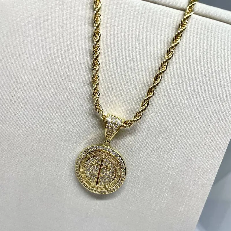 Colar Cordão Baiano com pg Religioso