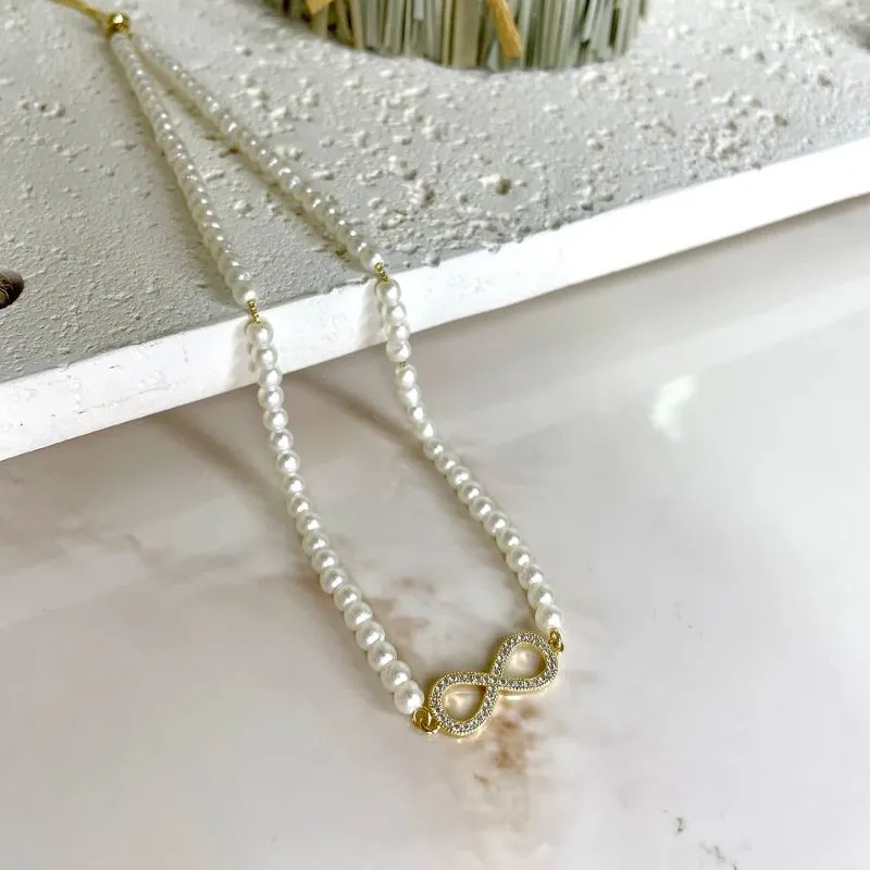 Colar Infinito Banhado com Pérolas