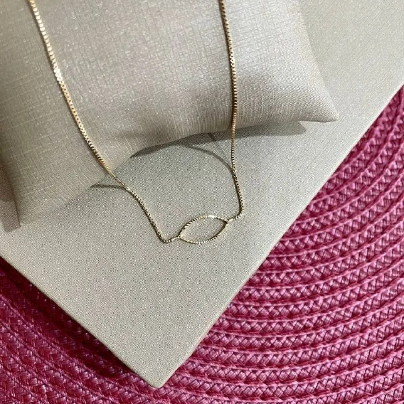 Colar Oval Vazado Veneziana