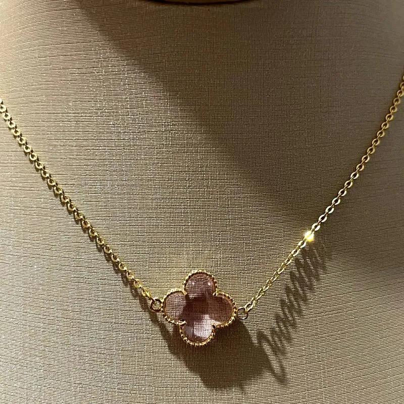 Colar Trevo Rosa
