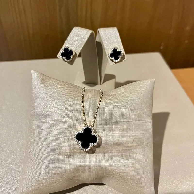 Conjunto Trevo Madre