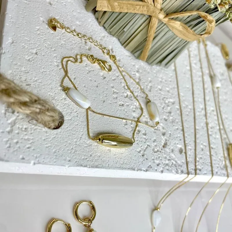 Pulseira Madre Pérola Banhado