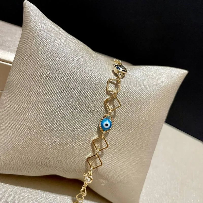 Pulseira Olho com Triangulos