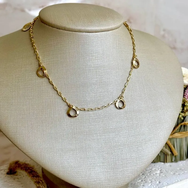 Colar Choker com Gotas Vazadas Lisas
