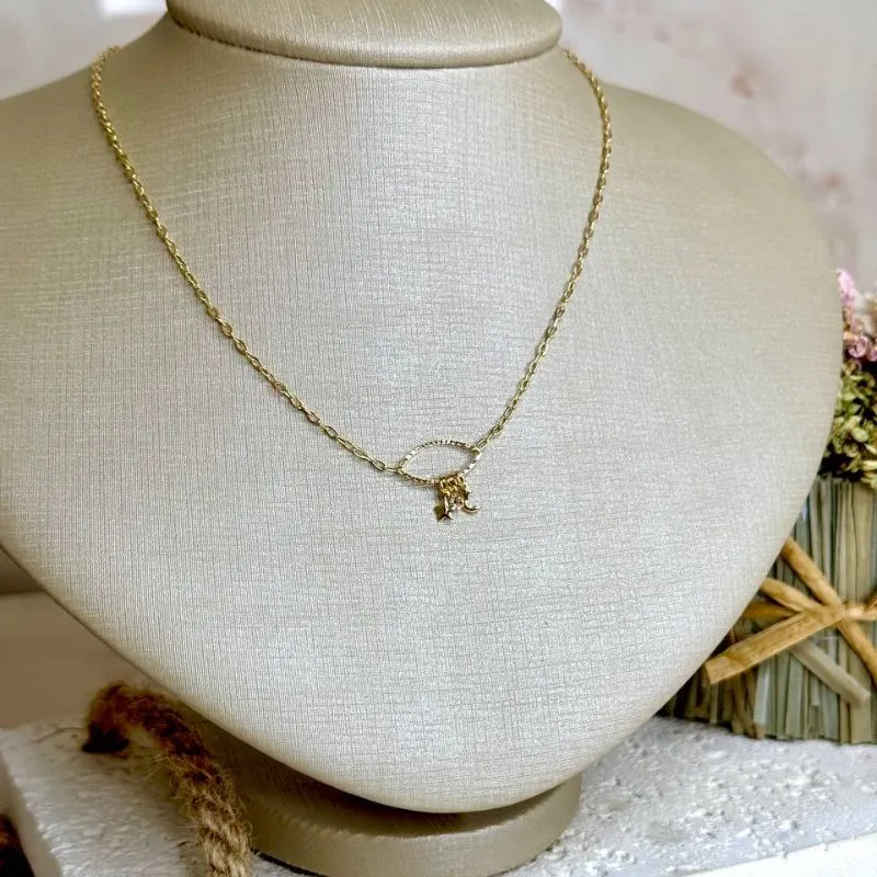 Colar Liso com Oval e Pingente de Lua/Estrela/Cristal