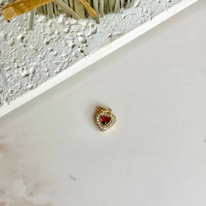 Pingente Coração Rosa Cravejado nas Laterais