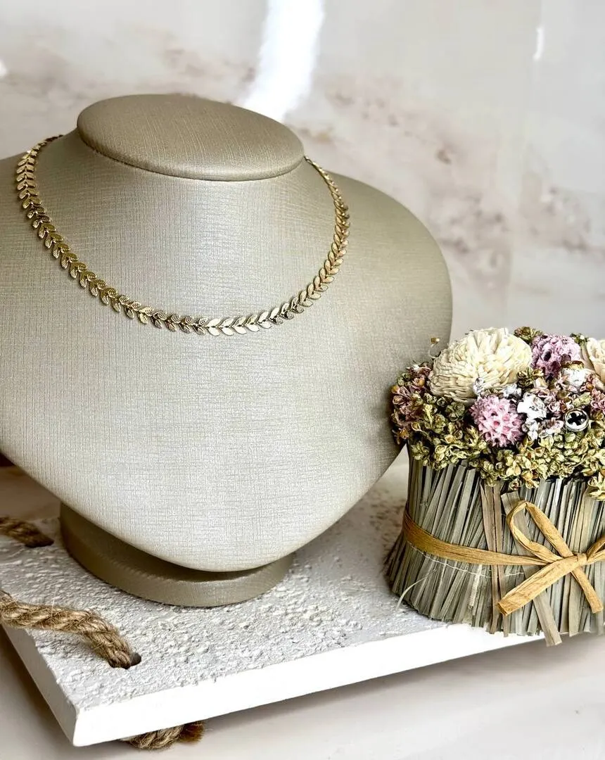 Colar Choker Folhas 36cm+5 - Banho Ouro 18k