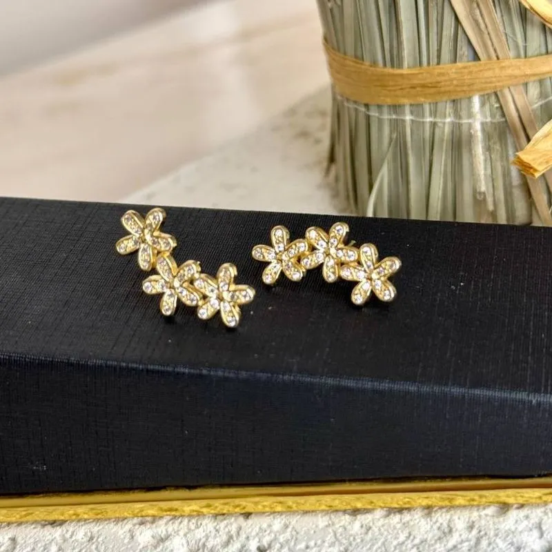 Brinco Ear Cuff Florzinha Cravejado