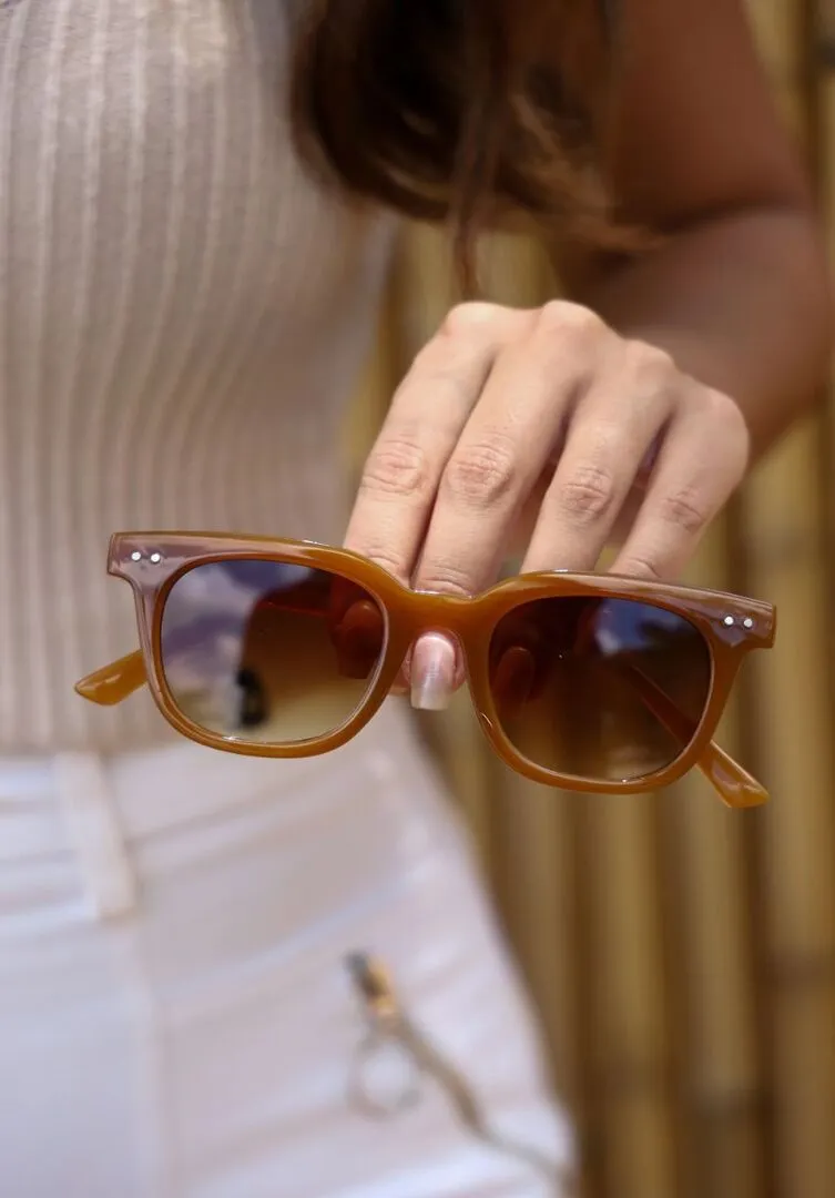 Óculos de Sol Retangular Summer - Marrom Degradê Caramelo - Acetato