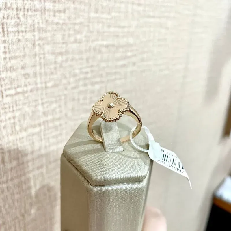 Anel Inspiração Van Cleef